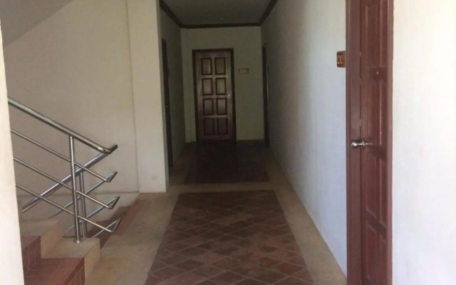 Jiraporn Hill Resort
