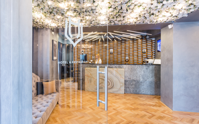 Venis Boutique Hotel
