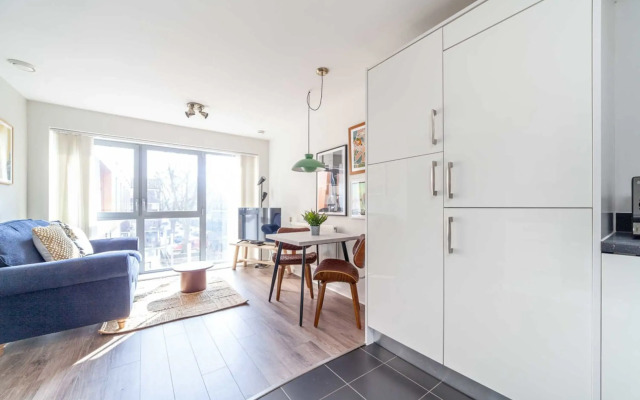 Cosy East London Retreat