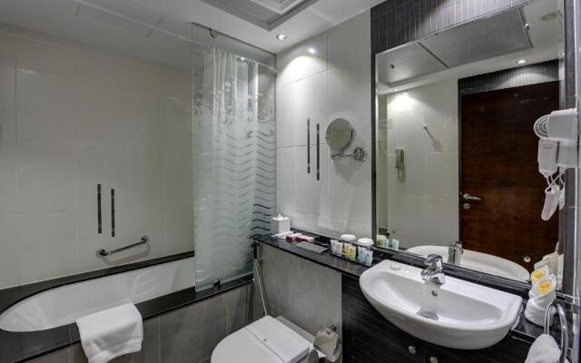 Marina View Deluxe Hotel Apartment