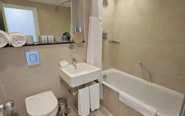 Palms Hotel & Retreat By Palette London Romford