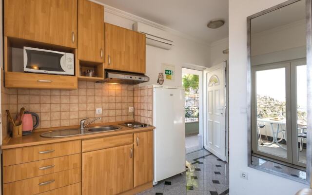Beautiful Home in Makarska With Wifi and 1 Bedrooms