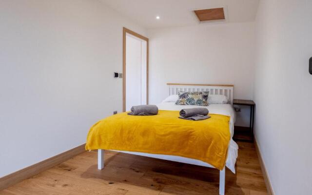 Maple – Three Tuns Apartments