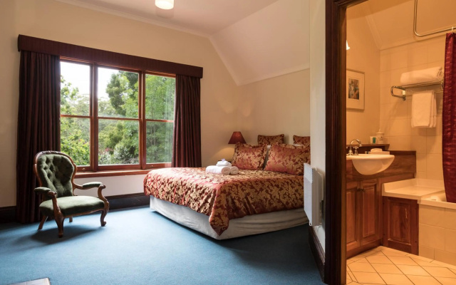 Franklin Manor – Guest Rooms – Strahan