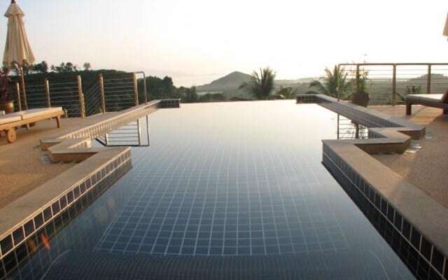 3 Bedroom Sea View Villa Kai Muk