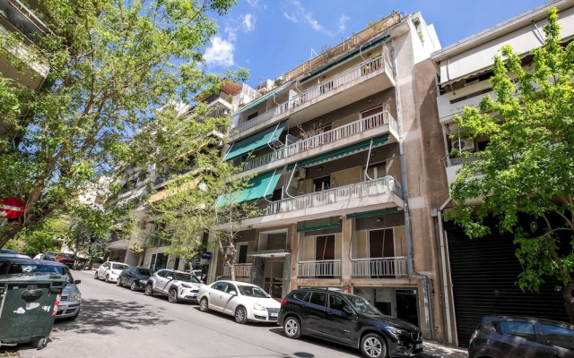 Viora Stunning Deluxe Studio in Athens