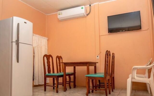 Hotel y Cabinas El Coral