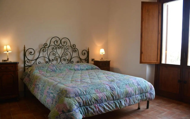 Scappo in Umbria, la Cantinetta