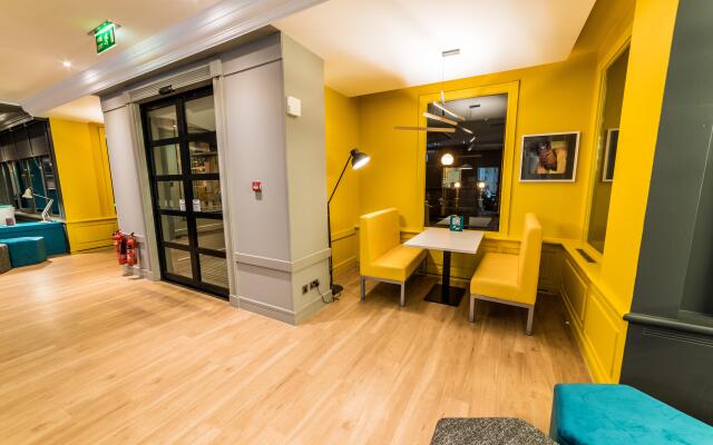 Holiday Inn Brighouse by IHG