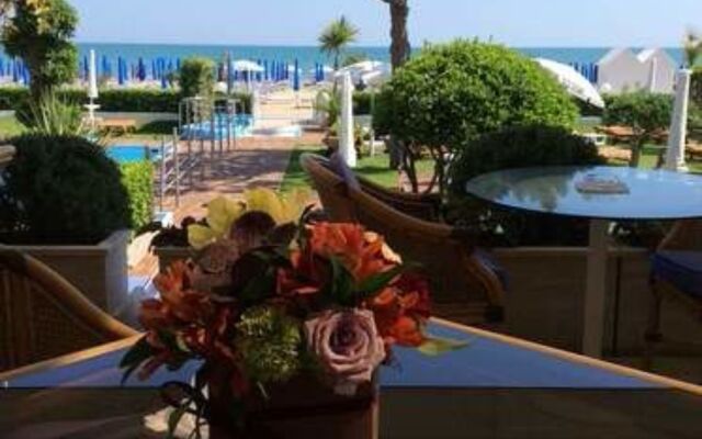 Hotel Universo