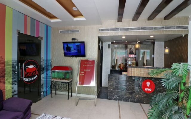 OYO 14422 Hotel Cosmos