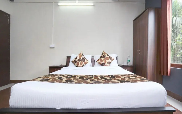 OYO 10387 Edakkal Holiday Home