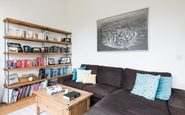Beautiful 3BR Flat in SW London