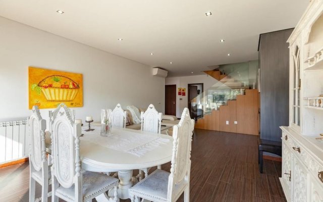 Private Modern Home, Fully Equipped, Near Historic Braga Centre