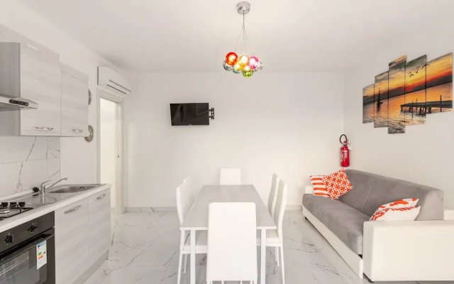 Modern Flat With Shared Pool and Terrace