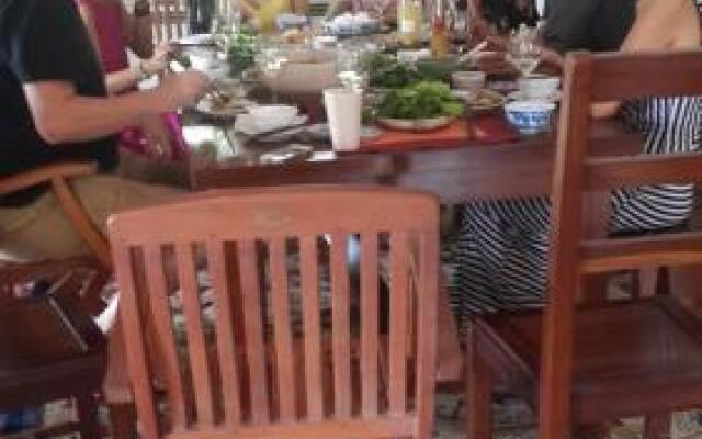Madam Lan Anh Duong River View - H2H