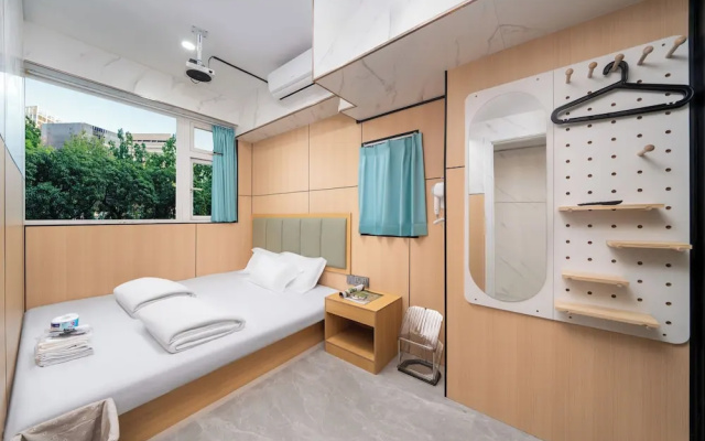 Windsor Hella Inn – Guest Rooms – Kowloon