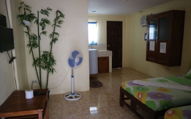 Golden Sam Resort