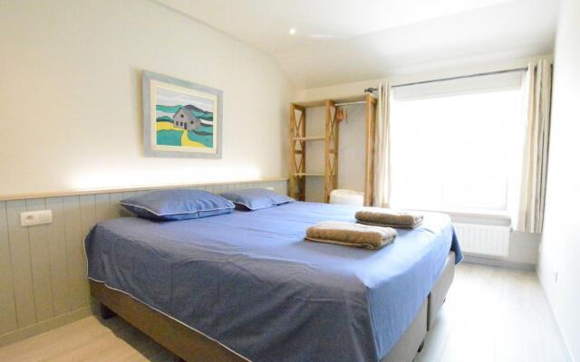 Child Friendly Holiday Home in Bouillon near River