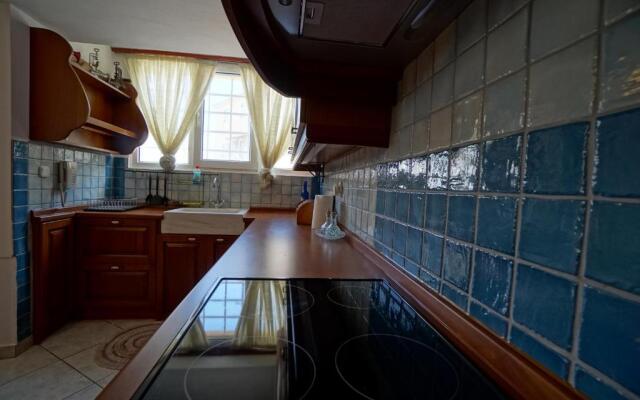 Seafarer's Suite