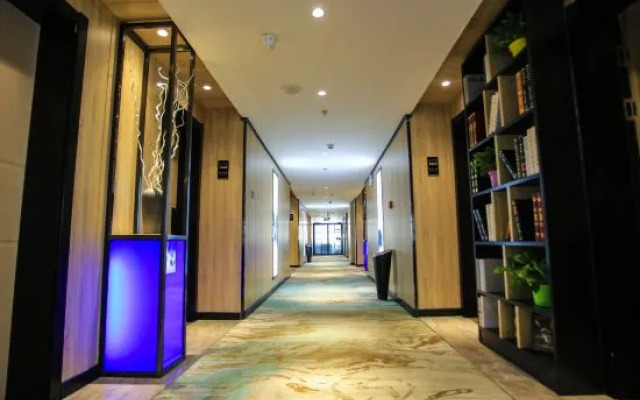 Fanxian Water Lily Dream Hotel