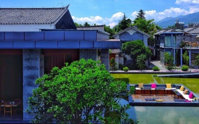 Dali Red Dragon Well Hotel