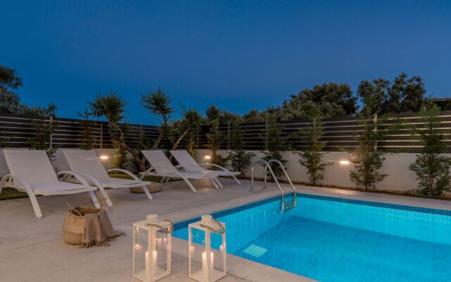 Elia Luxury Villa