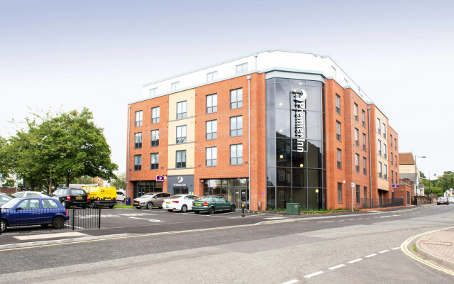 Premier Inn Basingstoke Town Centre Hotel