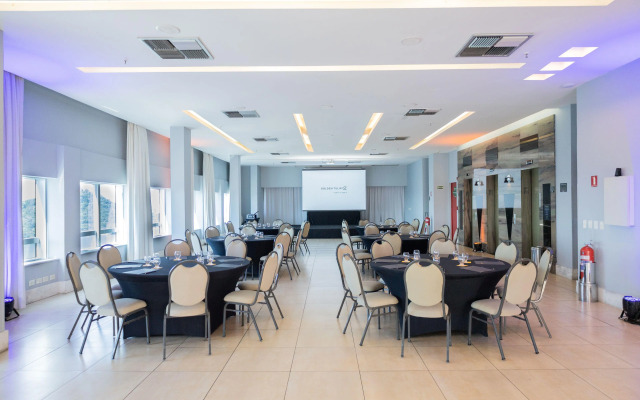 Golden Tulip Porto Vitória