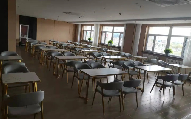Chifeng Zhihui Meicheng Hotel