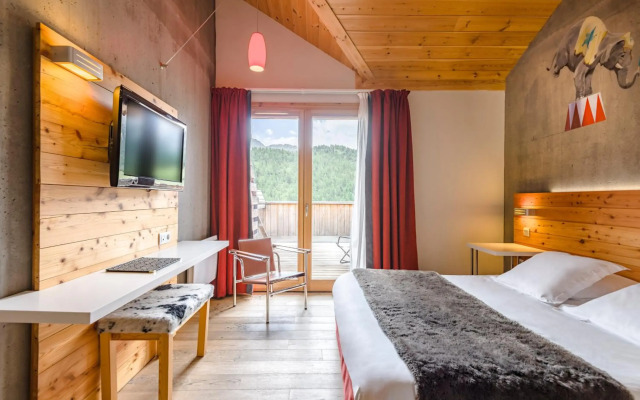 Anova Hotel & Spa