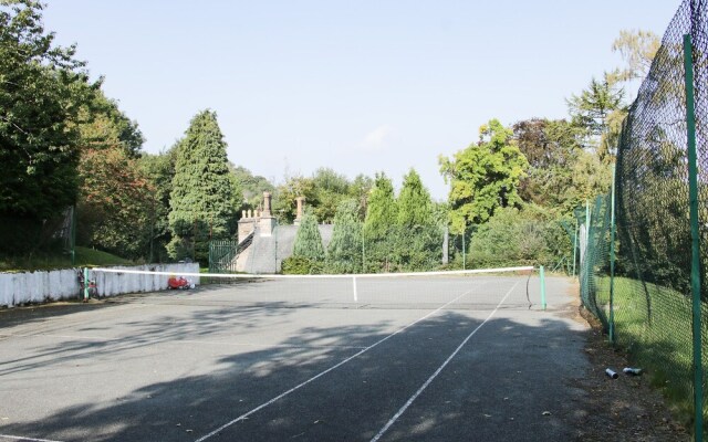 Brookside Manor House