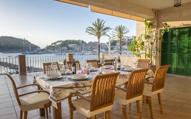 Villa de lujo en la playa. La Caleta.