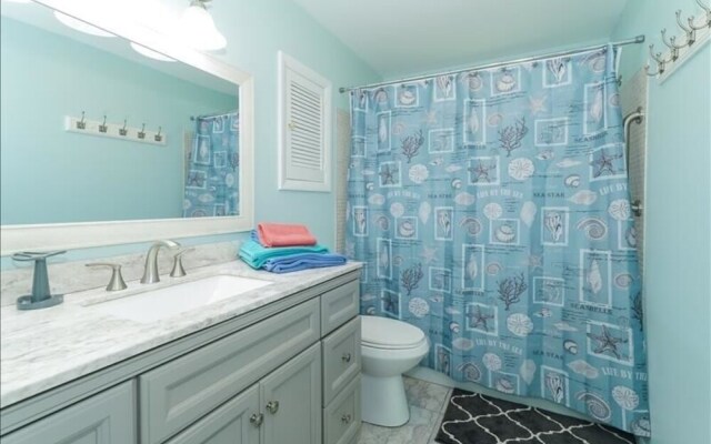 Beach N Lake - 3 Br Home