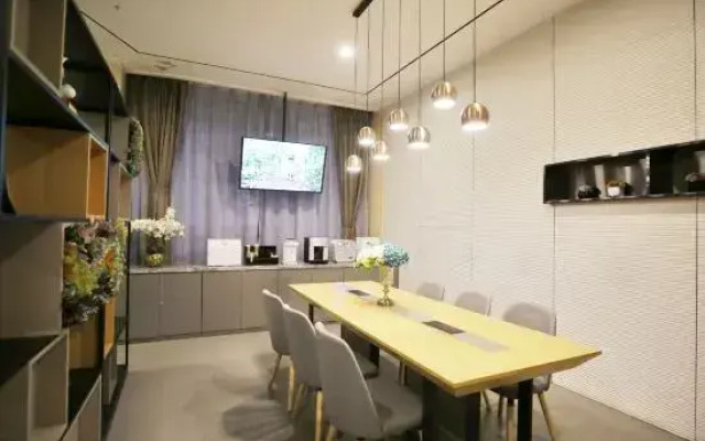 Ease Hotel (Shenyang Changjiang North Street Beiling Park Branch)