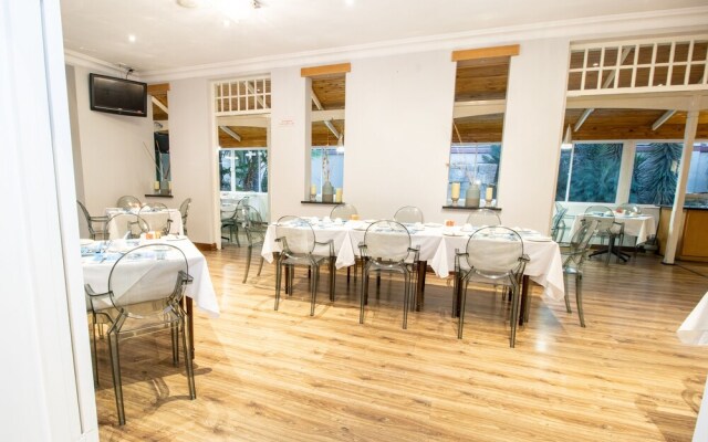 Sentinel Luxury Suite Hotel