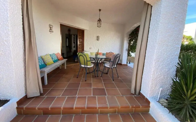 Spacious Holiday Home With Private Garden
