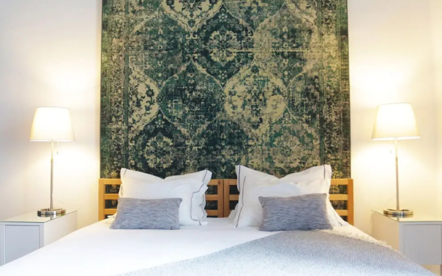 Procyon Boutique & Suites