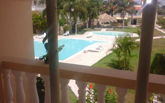 Hotel Las Palmeras / Las Estrellas