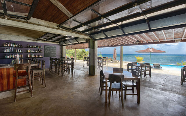 Pagua Bay House Oceanfront Cabanas