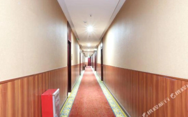 Rapheal Hotel