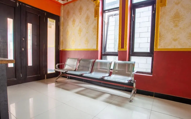 Buana Jaya Guest House by OYO Rooms