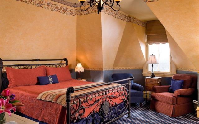 The Kalamazoo House Bed & Breakfast