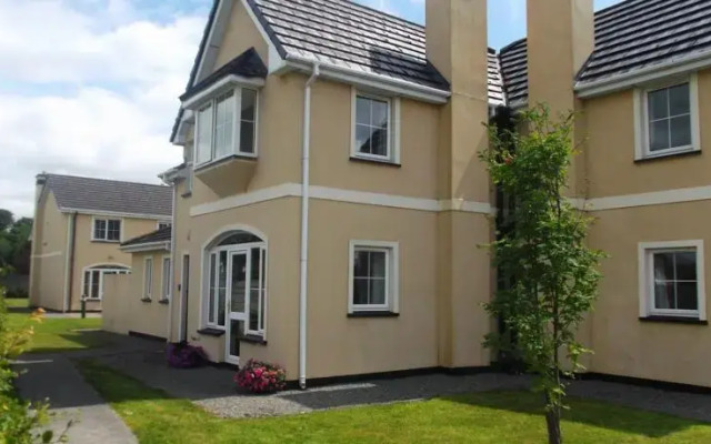 No1 Killarney Holiday Village Vacation home