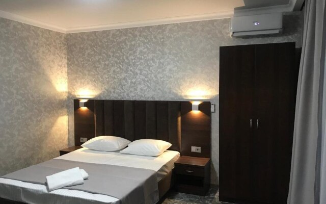 Family Hotel
