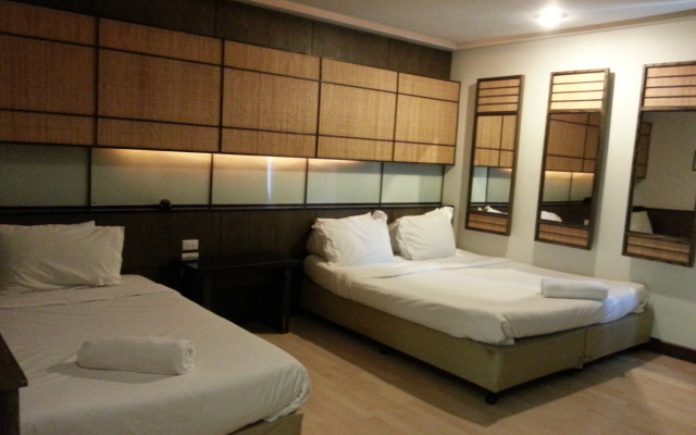 Paragon Inn