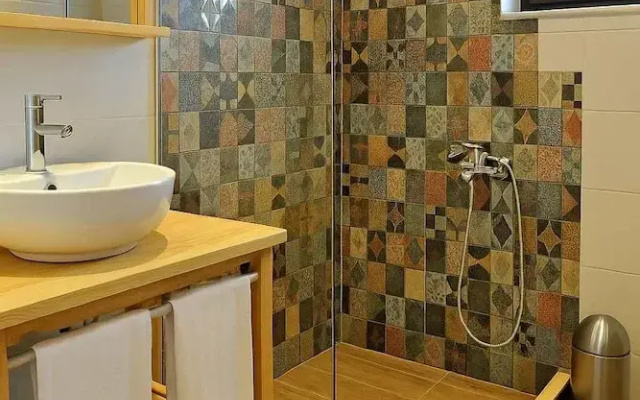 Arktos Hotel Superior Room w/ Stunning Lake View