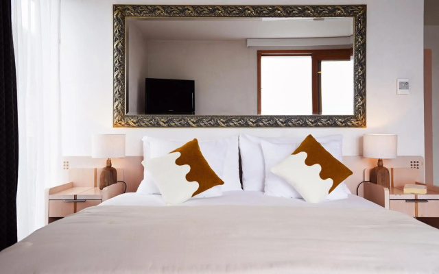 Maison Du Lac Boutique Hotel