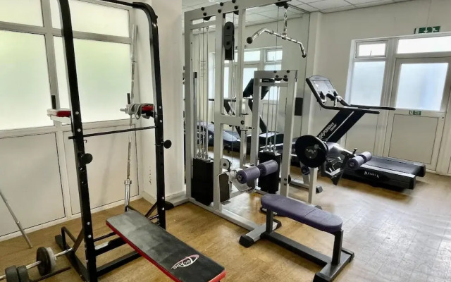 Manchester - 1 Bedroom - Sleeps 3 - Free Parking