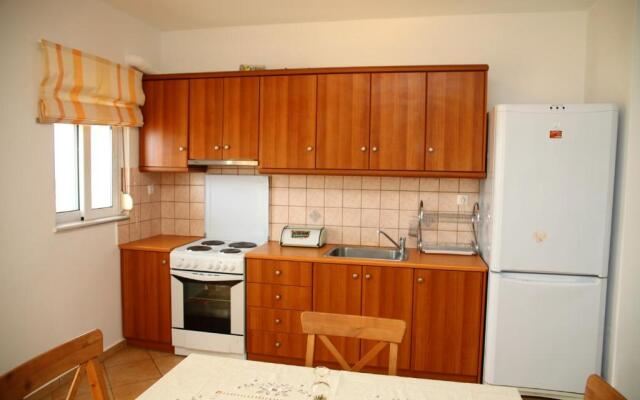 Apartment in Theologos